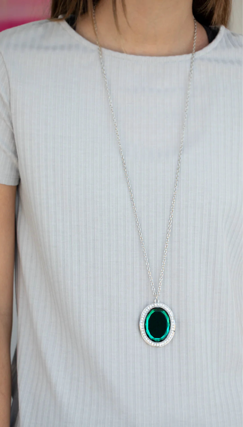 Paparazzi Necklaces - Reign Them In - Green