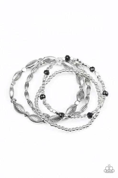 Paparazzi Bracelets - Full of Wander - Black