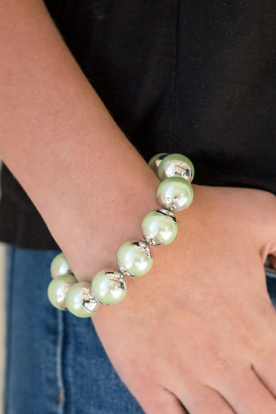 Paparazzi Bracelets - One Woman Show-Stopper - Green