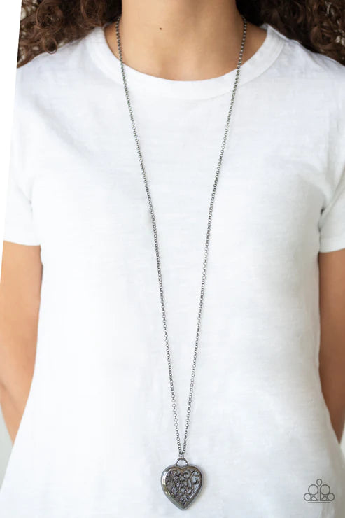 Paparazzi Necklaces - Victorian Valentine - Black