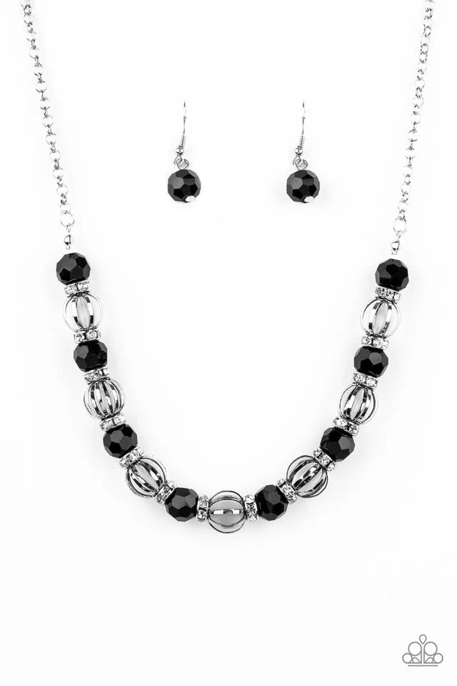 Paparazzi Necklaces - Metro Majestic - Black