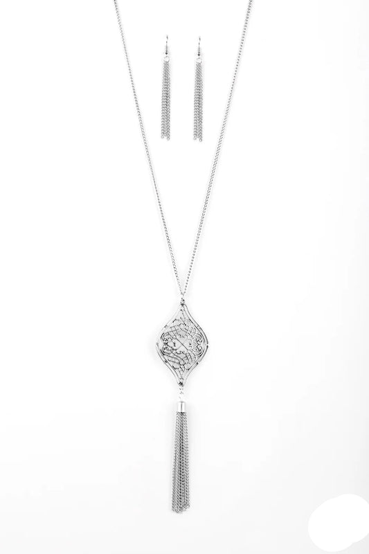 Paparazzi Necklaces - Totally Worth the Tassel - Silver