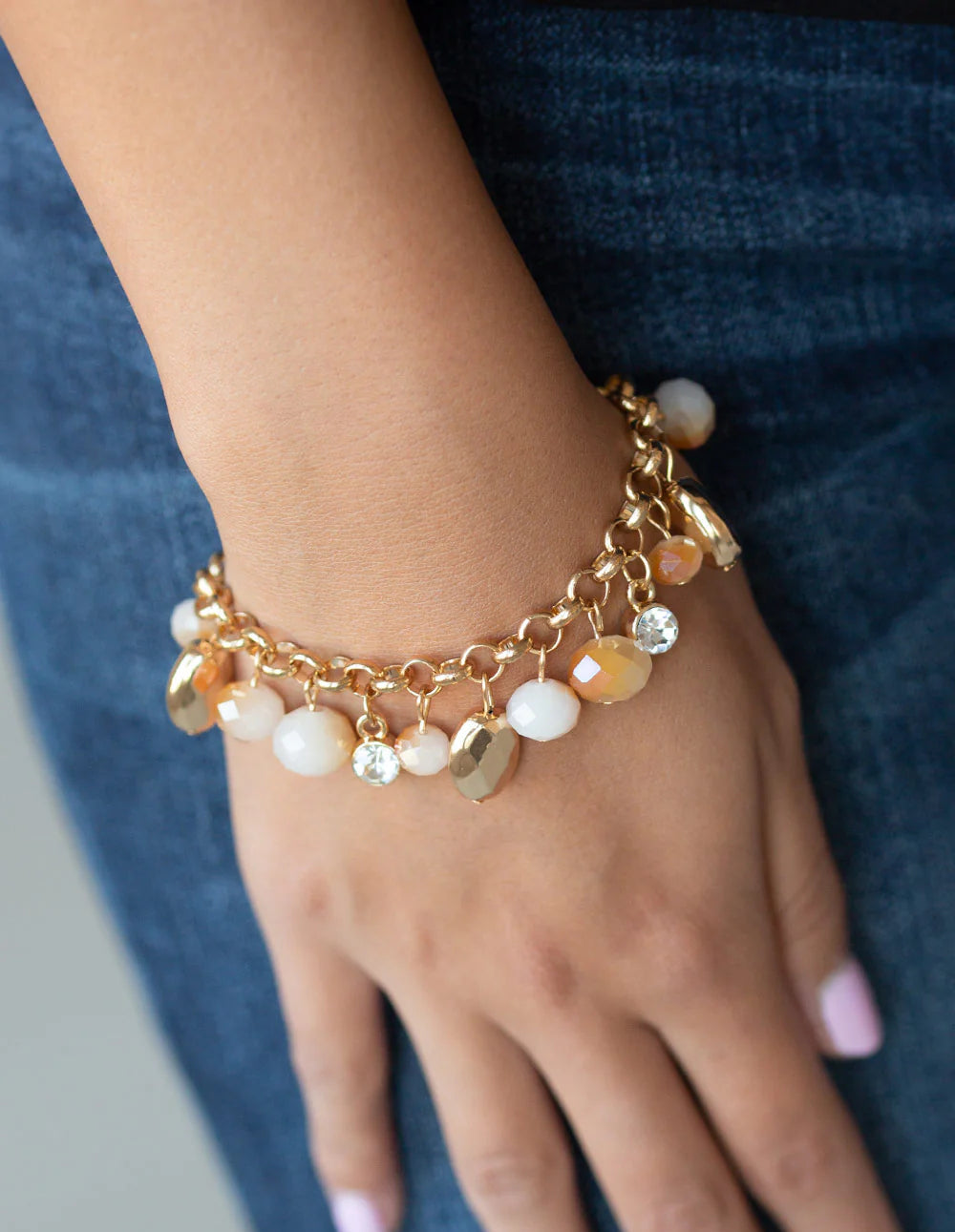 Paparazzi Bracelets - Dazing Dazzle - Gold