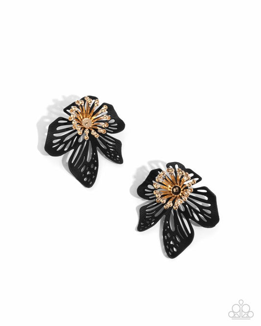 Paparazzi PREORDER Earrings - Wonderland Wallflower - Black