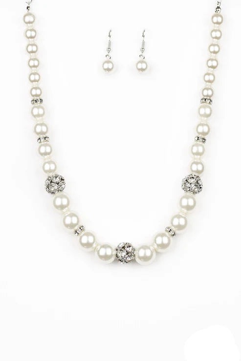 Paparazzi Necklaces - Rich Girl Refinement - White