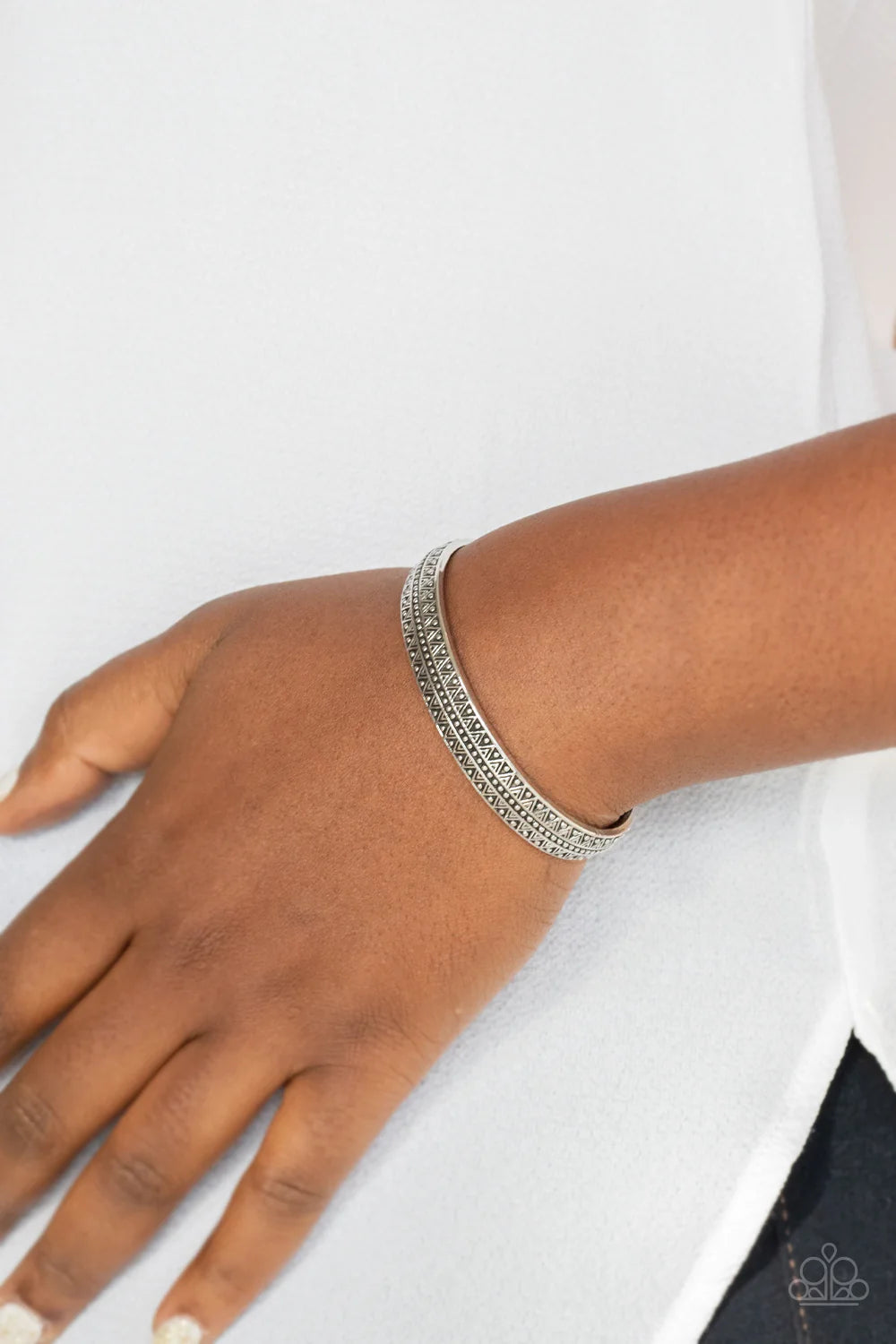 Paparazzi Necklaces - Peak Conditions - Silver