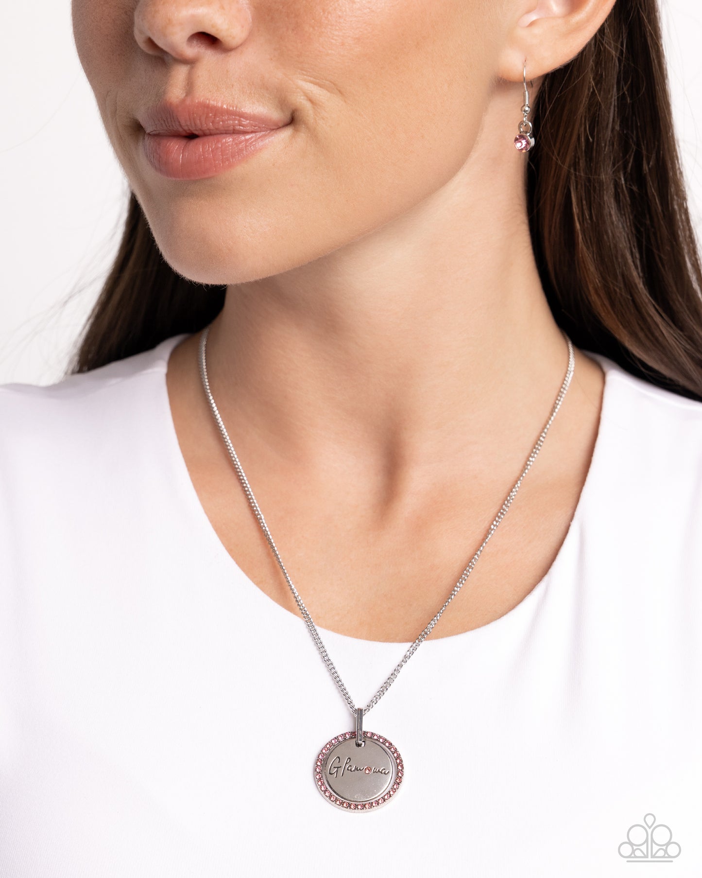 Paparazzi Necklaces - Glam-ma Glamorous - Pink