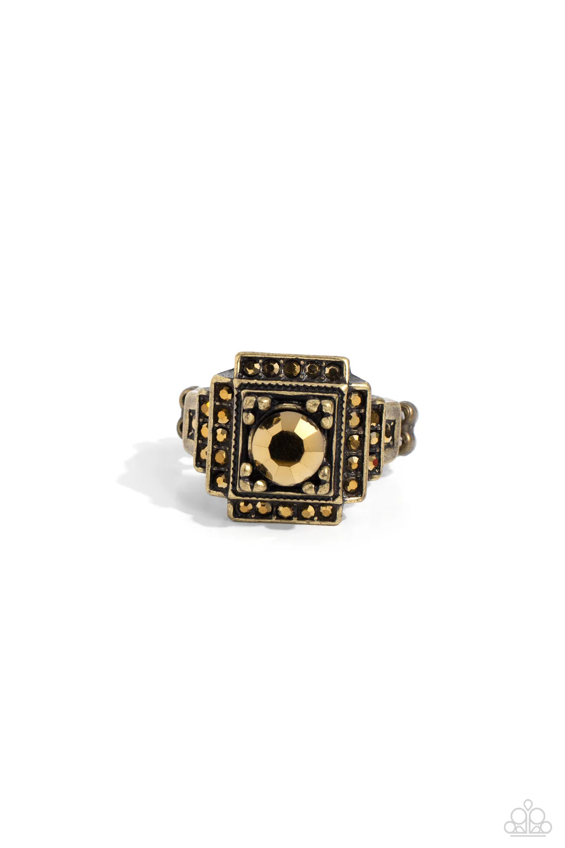 Paparazzi Rings - Polished Pantheon - Brass