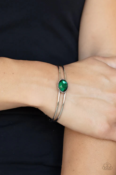 Paparazzi Bracelets - Magnificently Mesmerized - Green