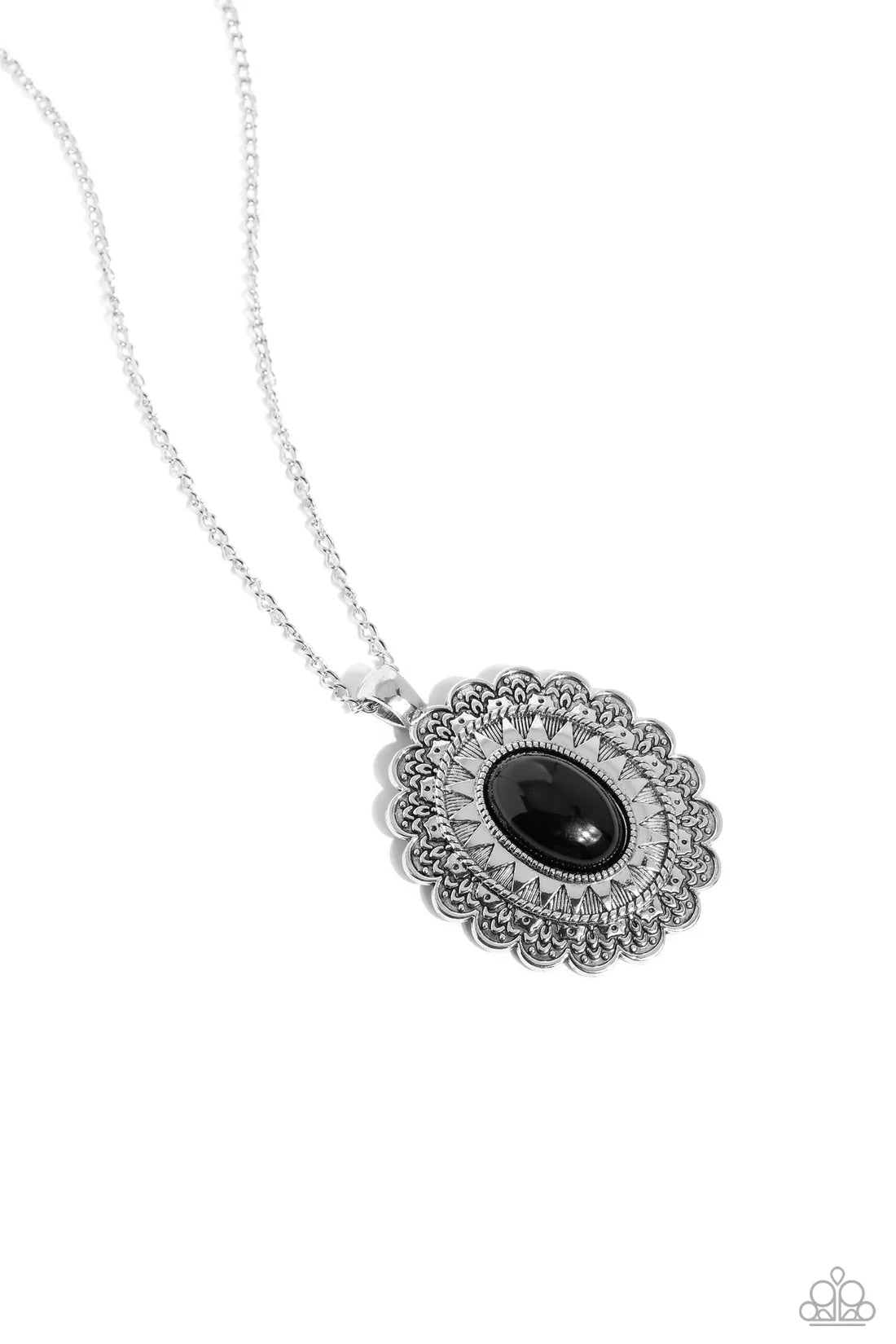 Paparazzi Necklaes - Mesa Medallion - Black