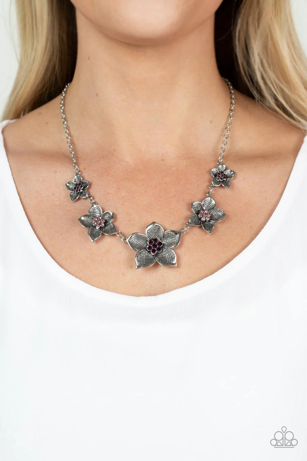 Paparazzi Necklaces - Wallflower Wonderland - Purple