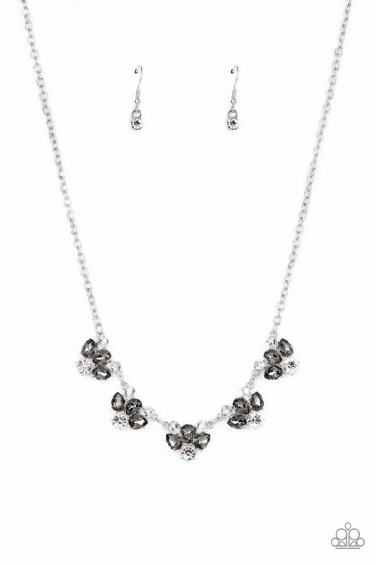 Paparazzi Necklaces - Envious Elegance - Silver