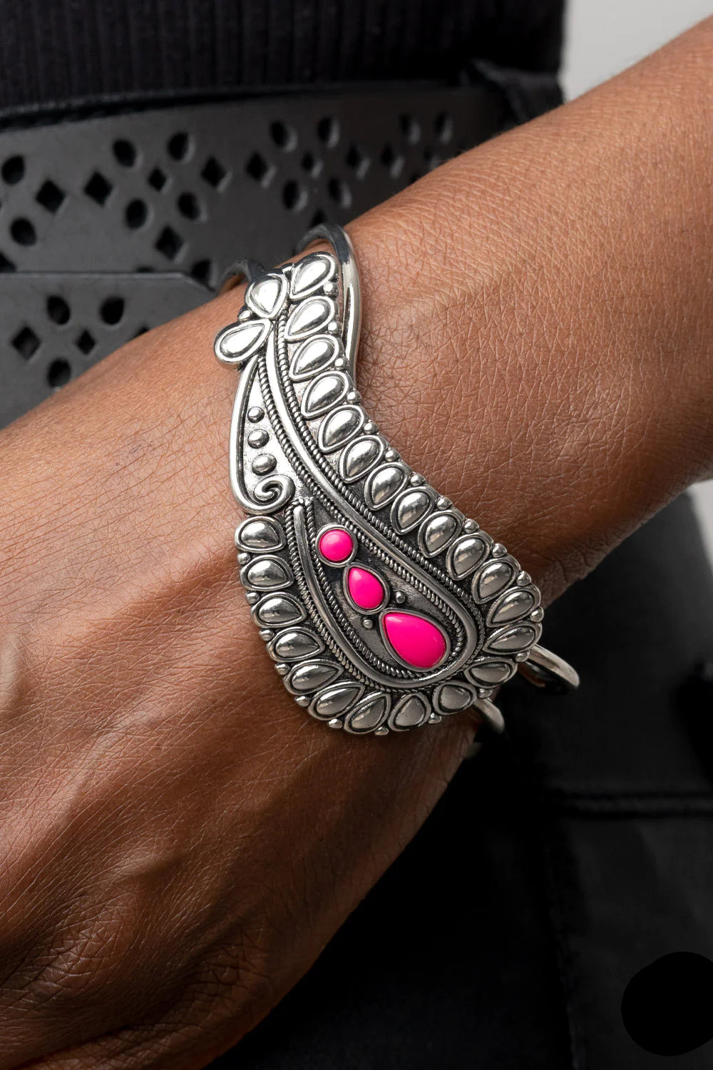 Paparazzi Bracelets - Paisley Prairie - Pink