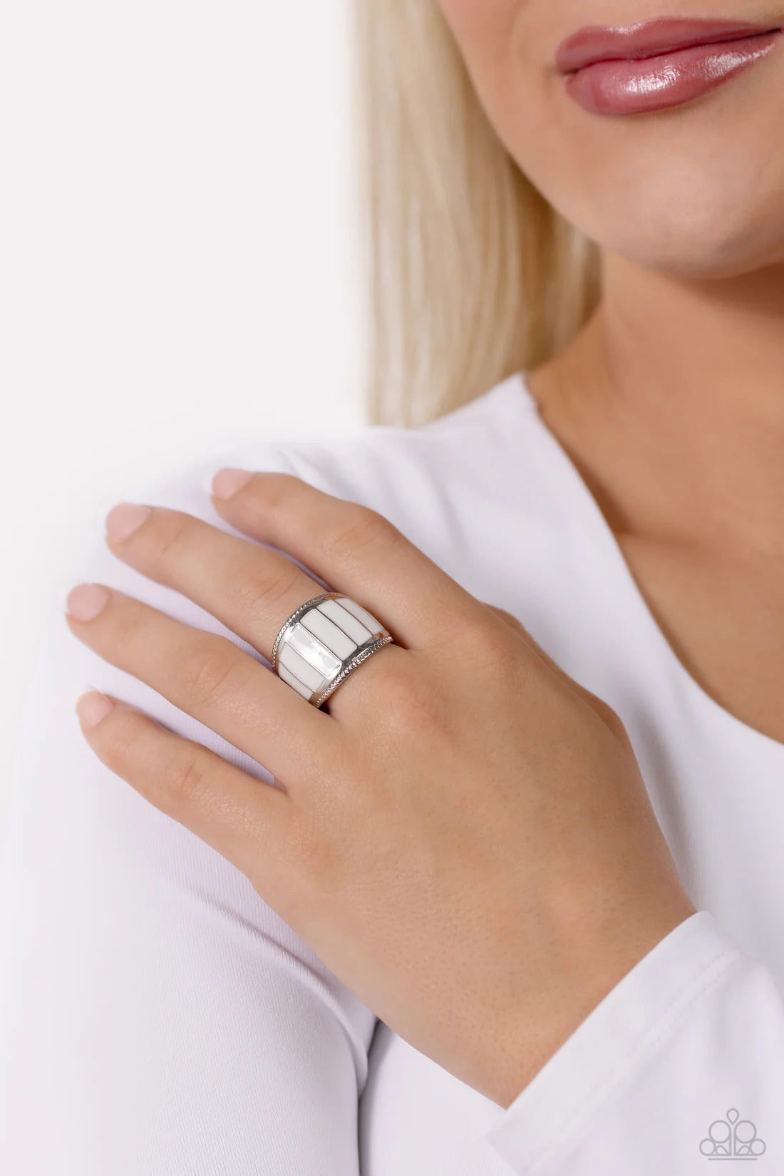 Paparazzi Rings - Swatch Your Step - White