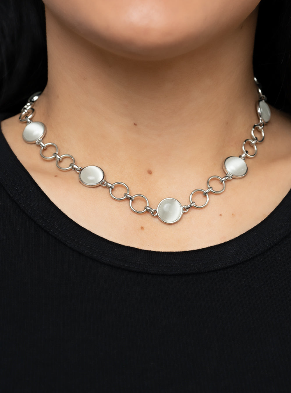 Paparazzi Necklaces - Dreamy Distractions - White