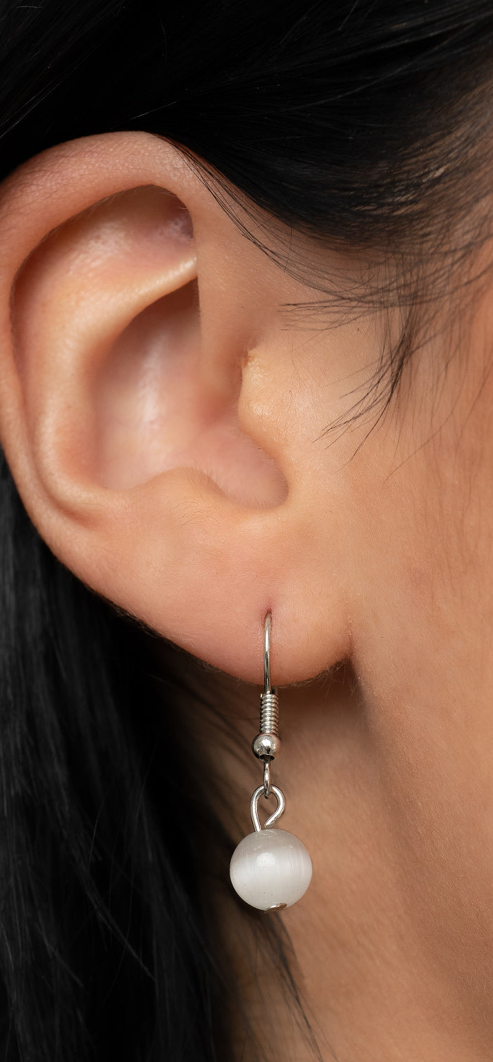 Paparazzi Necklaces - Dreamy Distractions - White