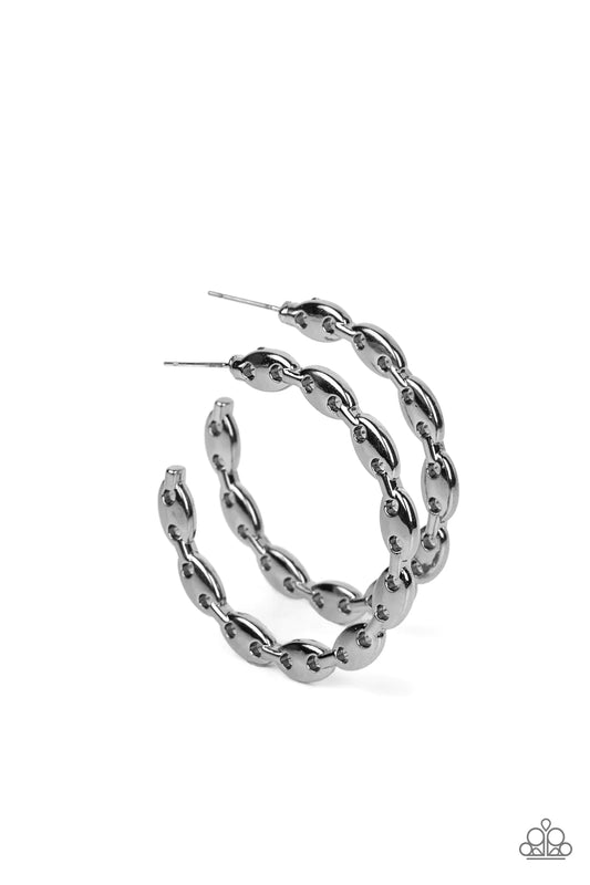 Paparazzi Earrings - Impressive Innovation - Black