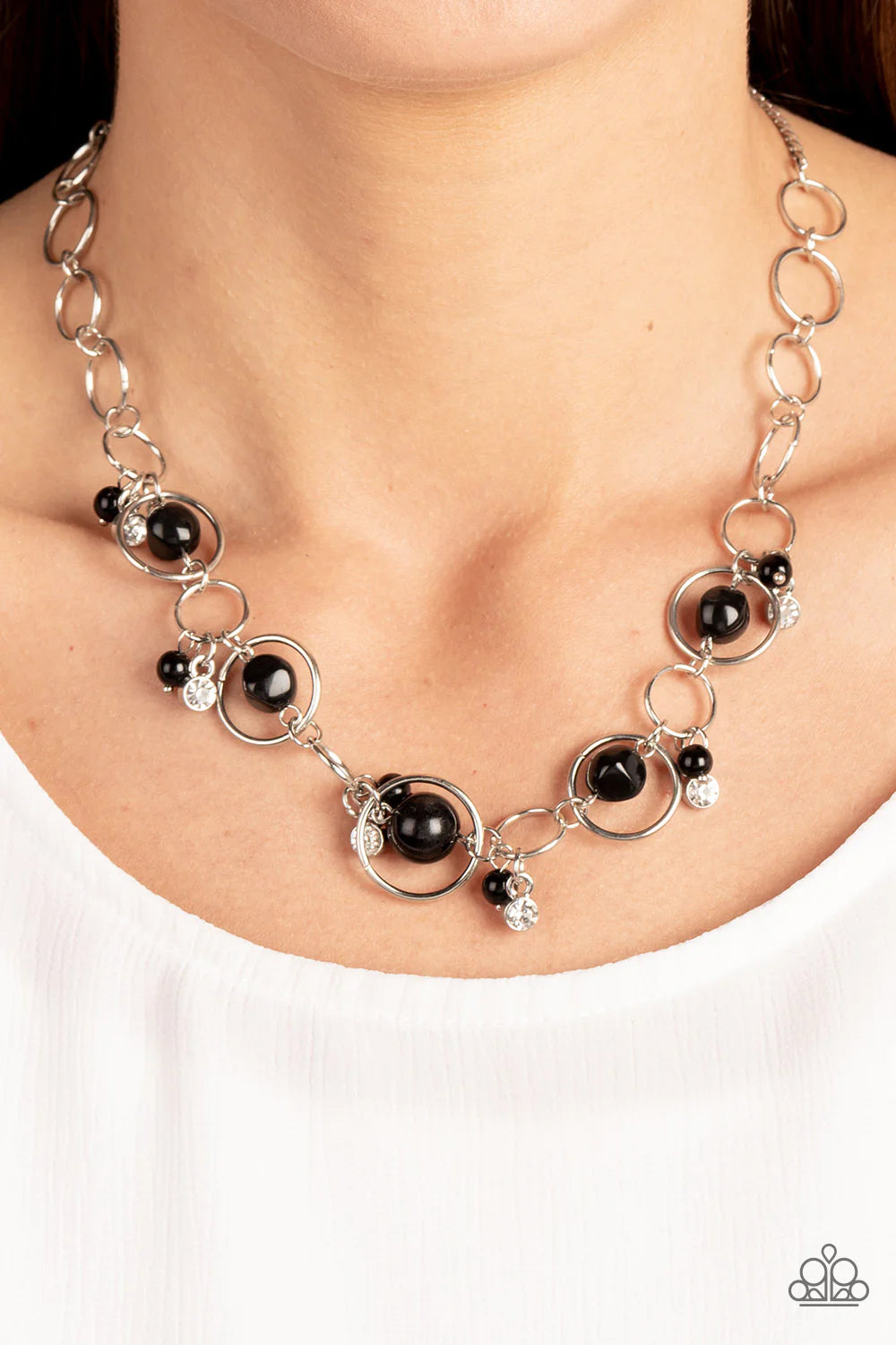 Paparazzi Necklaces - Think of the Posh-ibilities! - Black