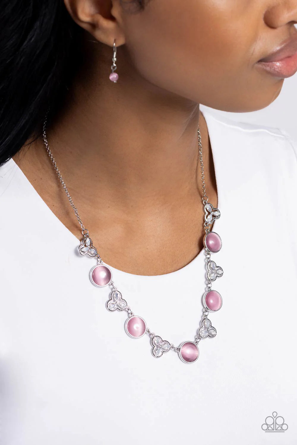 Paparazzi Necklaces - Floral Crowned - Pink