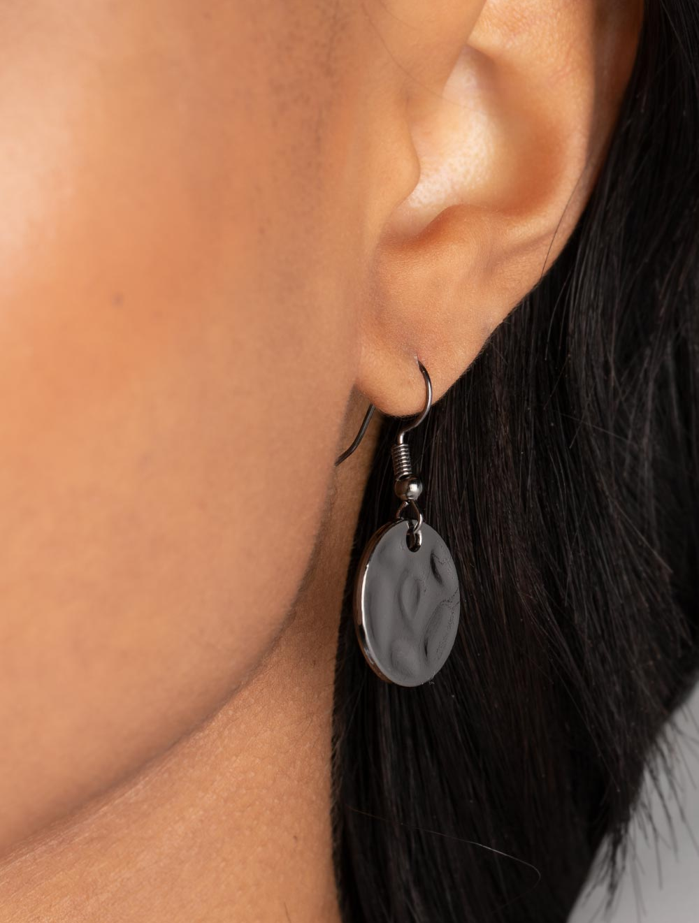 Paparazzi Necklaces - Industrial Noise - Black
