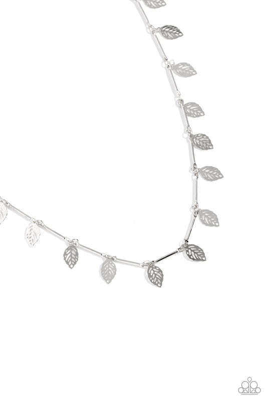 Paparazzi Necklaces - Leaf a Light On - Silver