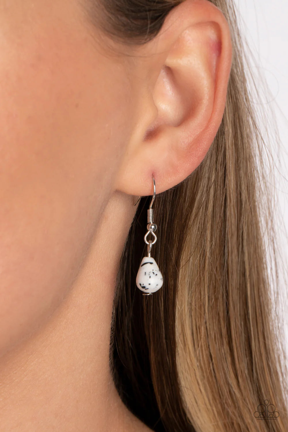 Paparazzi Necklaces - Caring Couture - White