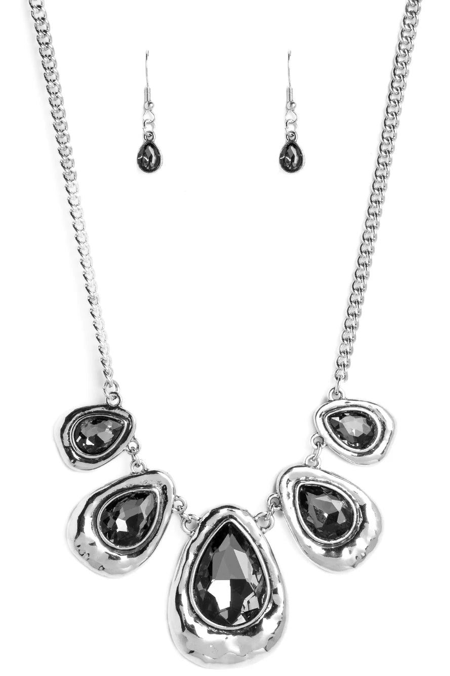 Paparazzi Necklaces - Formally Forged - Silver