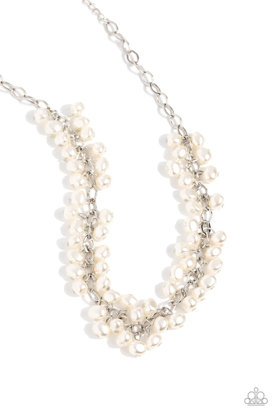Paparazzi Necklaces - - Pearl Parlor - White