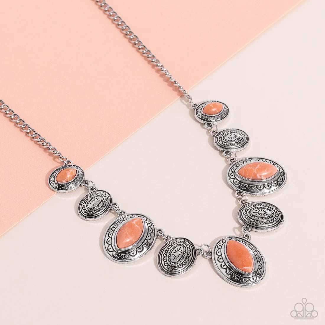 Paparazzi Necklaces - Textured Trailblazer - Orange