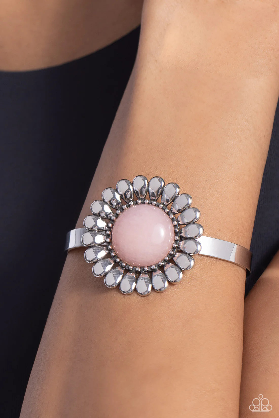 Paparazzi Bracelets - Organic Orchard - Pink