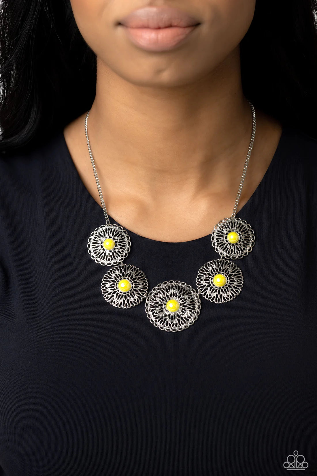 Paparazzi Necklaces - Chrysanthemum Craze - Yellow