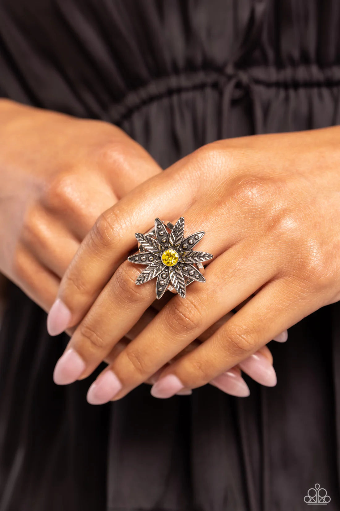 Paparazzi Rings - Sunflower Season - Yellow