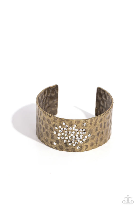 Paparazzi Bracelets - Speckled Sparkle - Brass