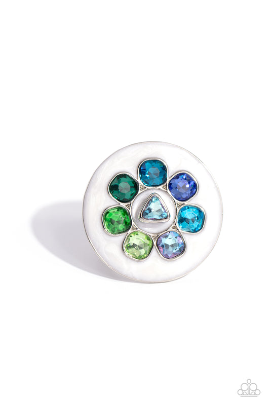 Paparazzi Rings - Captivating Centerpiece - Blue