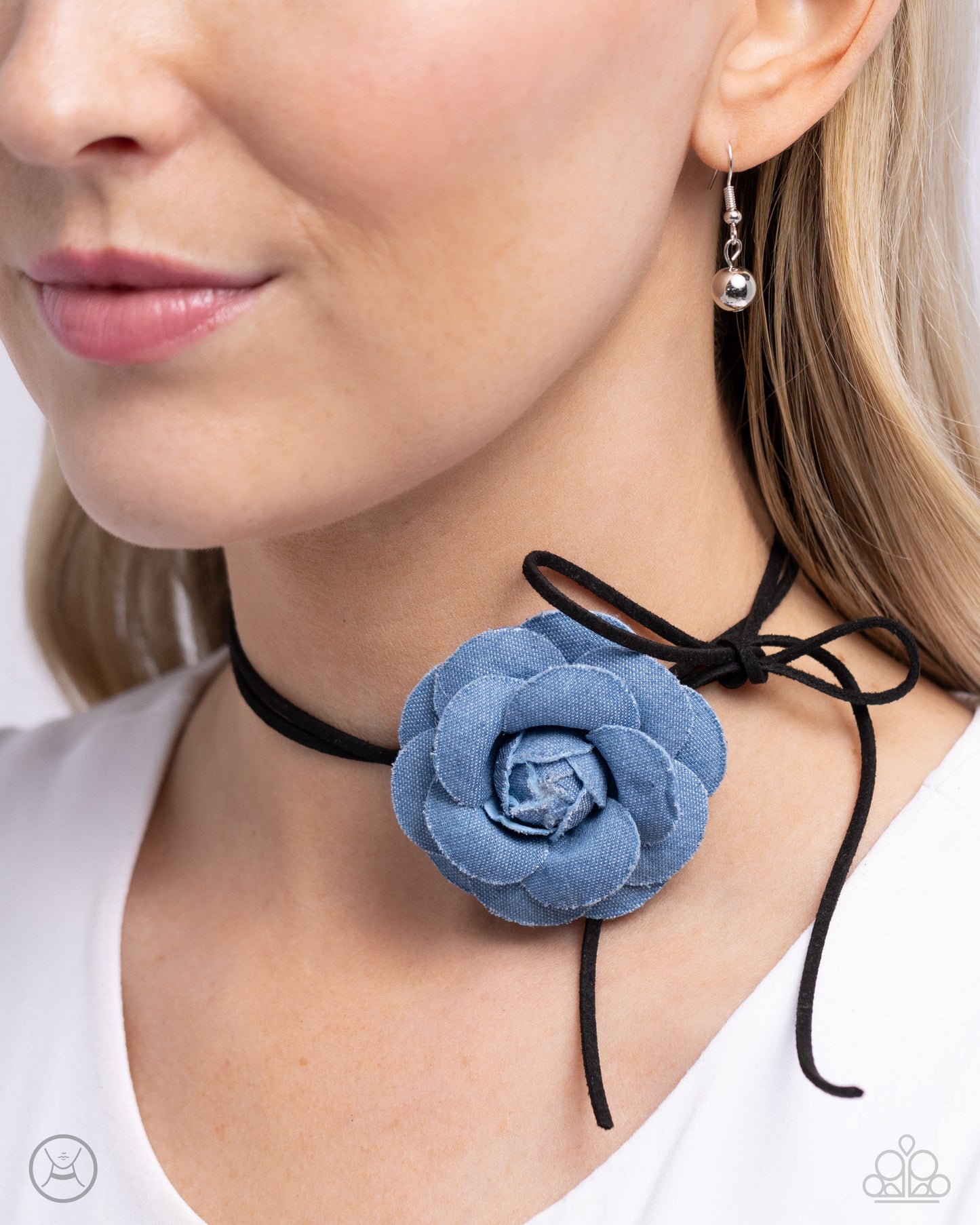 Paparazzi Necklaces - Floral Folktale - Black
