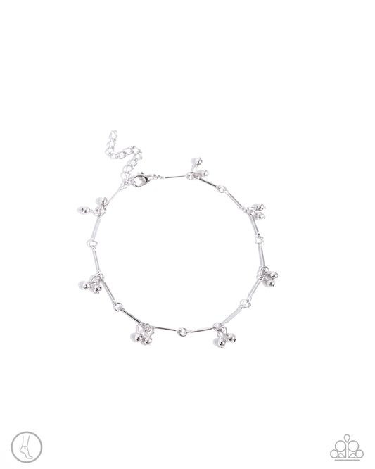 Paparazzi Anklets - A SMILE A Minute - Silver