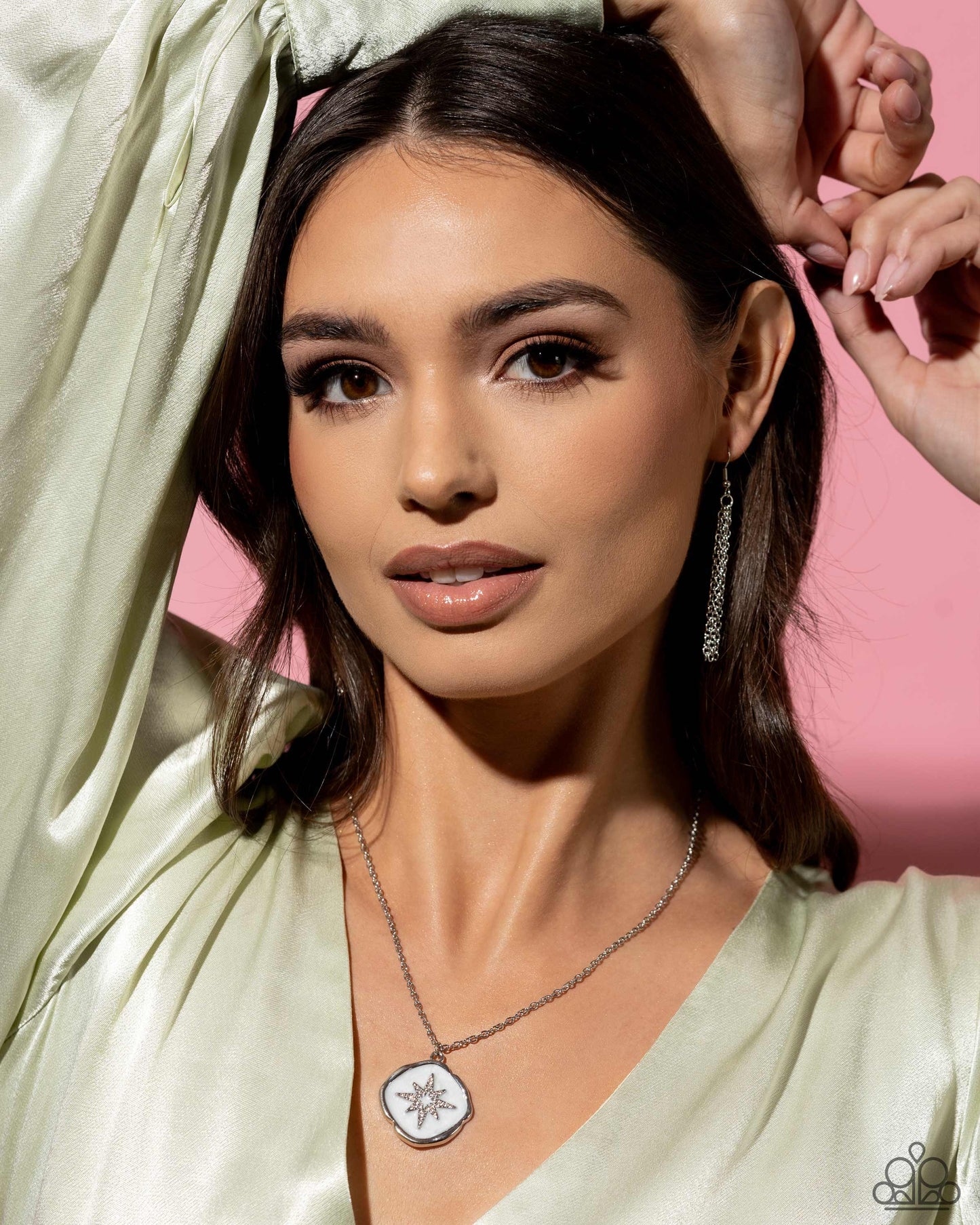 Paparazzi Necklaces - Soaring Stars - White