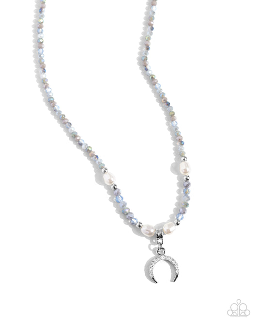 Paparazzi Necklaces - Trendy Trenchant - Silver