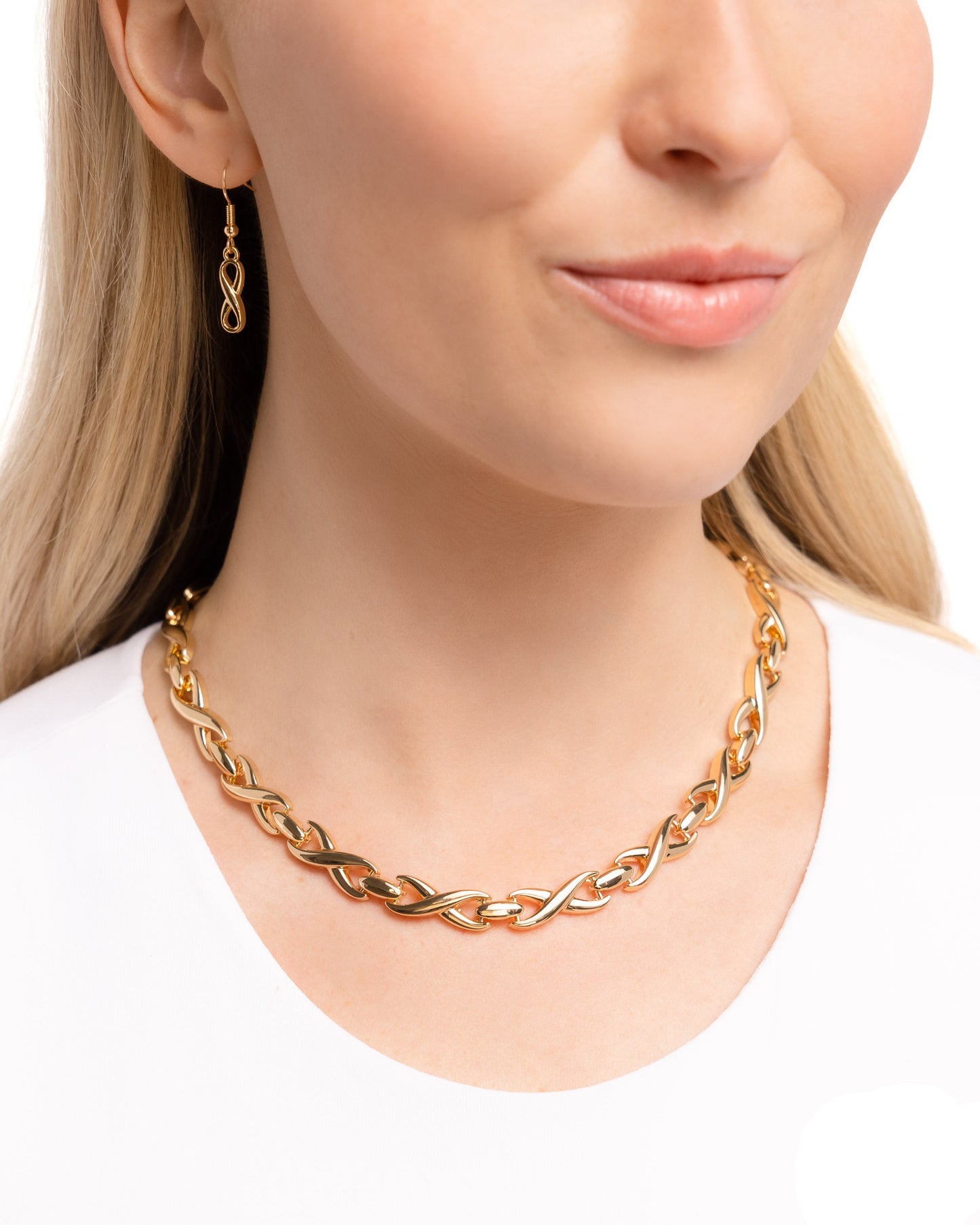 Paparazzi Necklaces - Infinite Influence - Gold