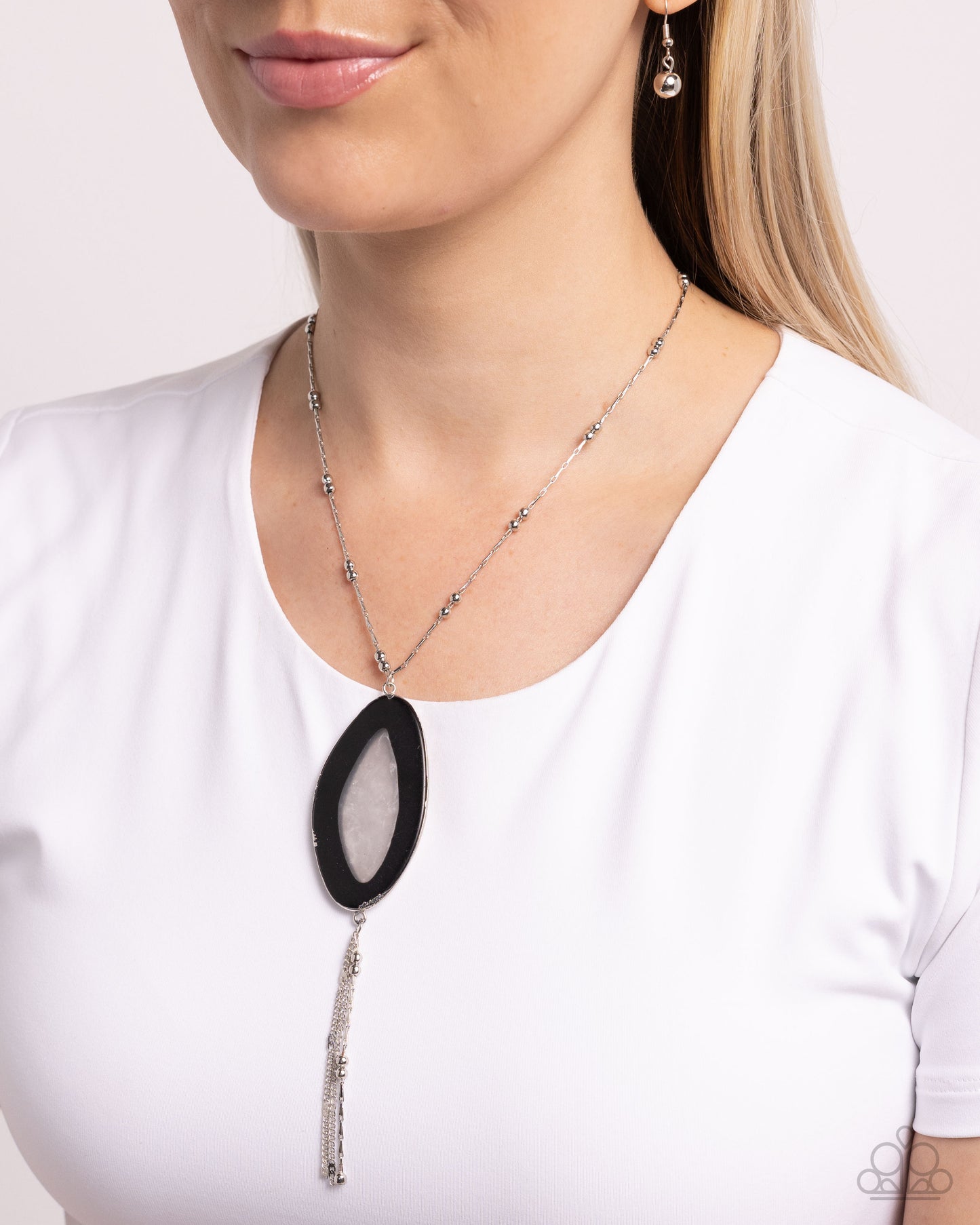 Paparazzi Necklaces - Geode Gamble - Black
