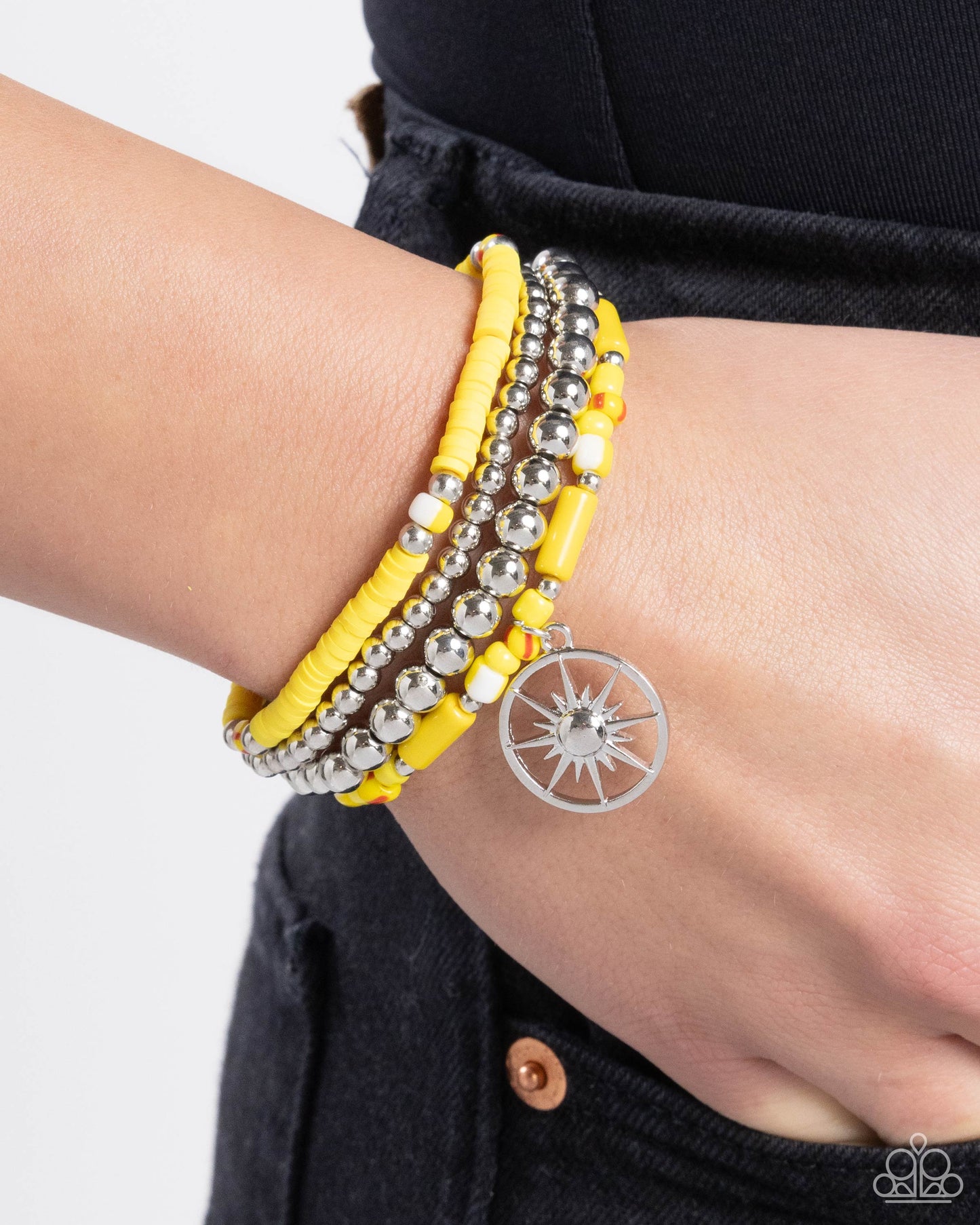 Paparazzi  Bracelets - Nuanced Navigator - Yellow