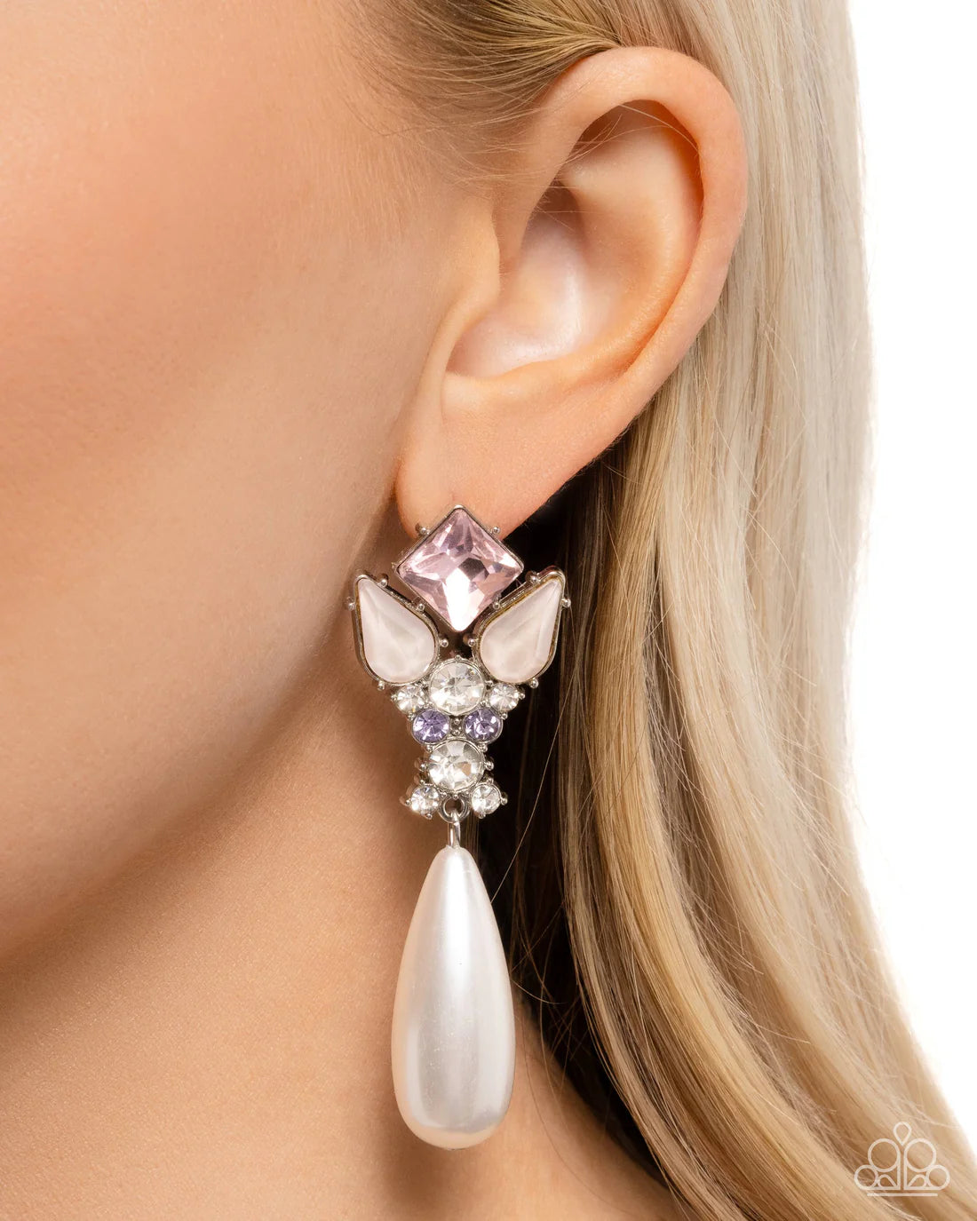 Paparazzi Earrings - Pearly Promenade - Multi