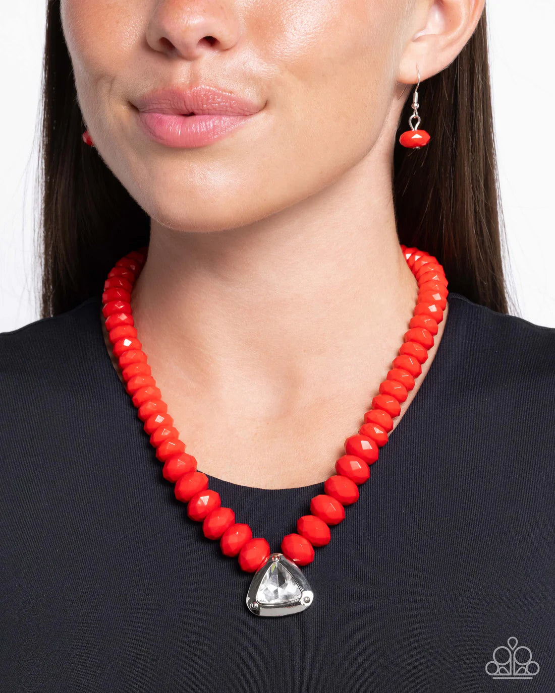 Paparazzi PREORDER Necklaces - Trailblazing Triangle - Red