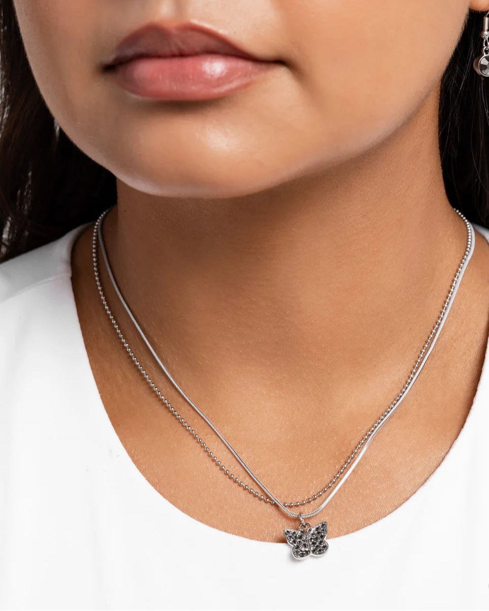 Paparazzi Necklaces - Adorable Ascension - Silver