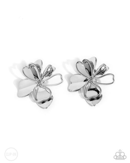 Paparazzi PREORDER Earrings - Sweetness and Light - Silver