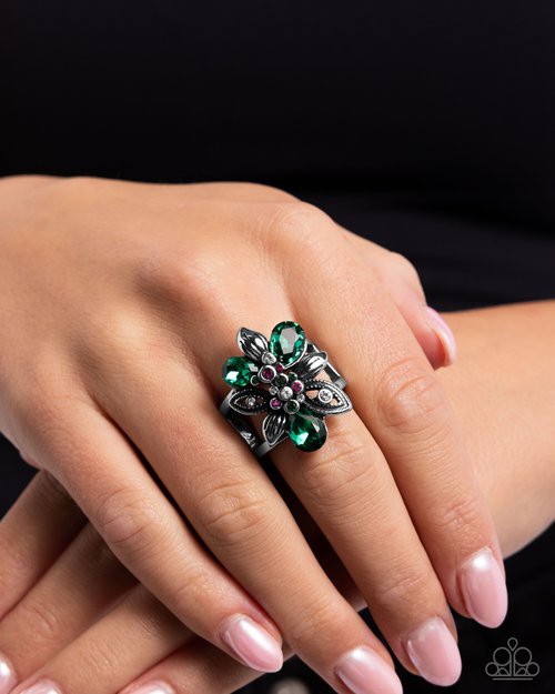 Paparazzi Rings - Carefree Corsage - Green