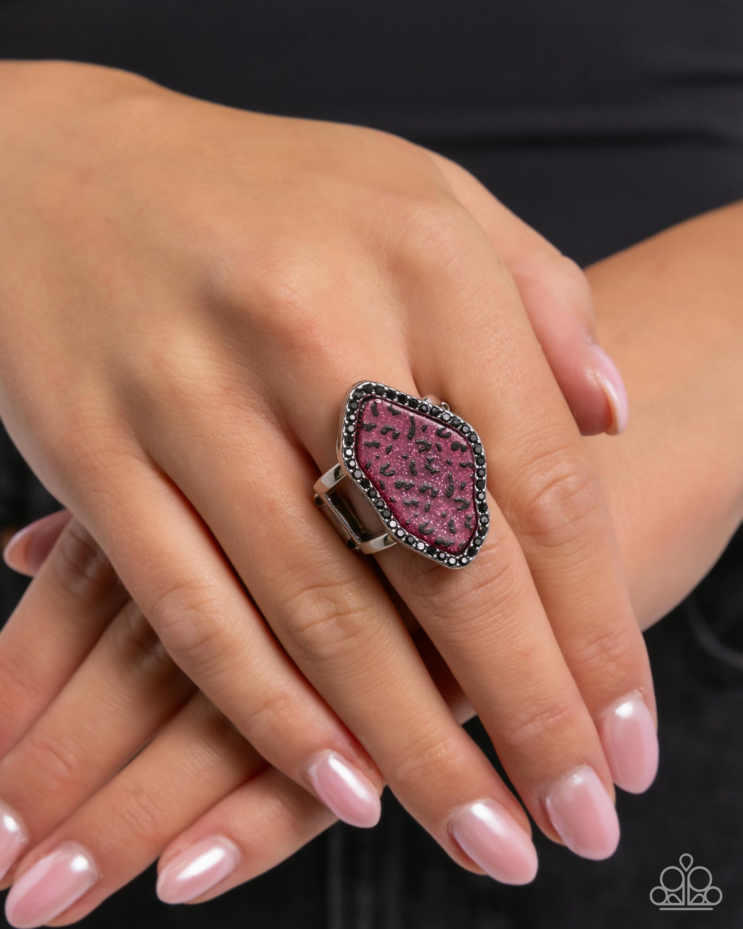 Paparazzi Rings - Sporadic Stone - Pink