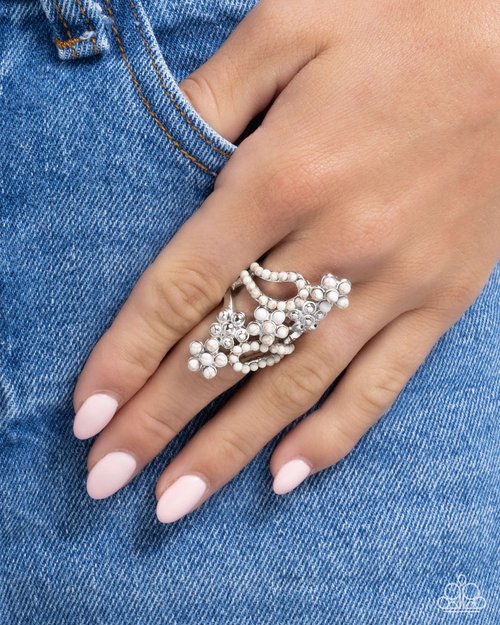 Paparazzi Rings - Chic Combination - White