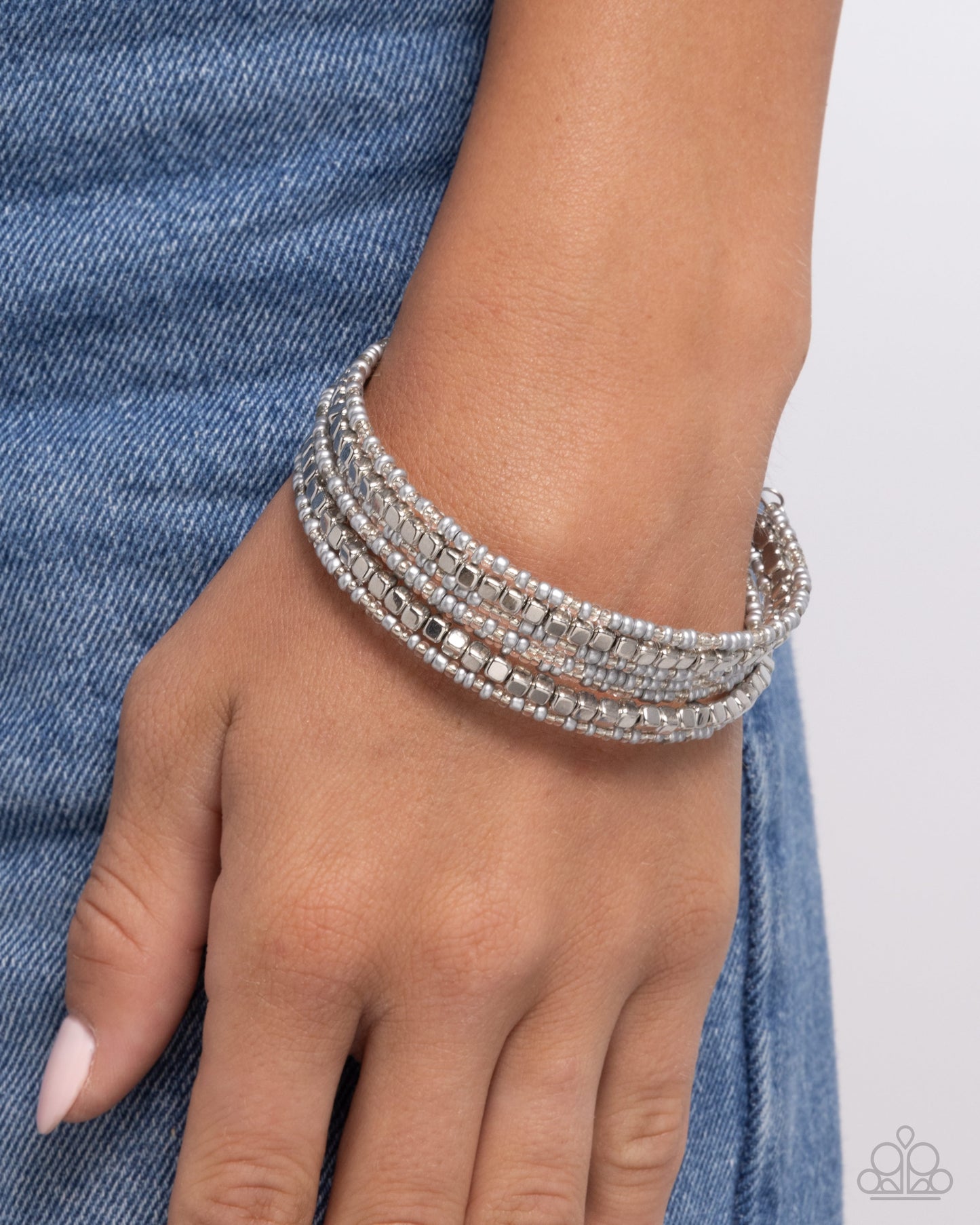 Paparazzi PREORDER Bracelets - Best Way to Unwind - Silver