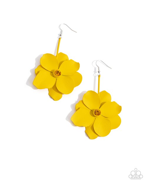 Paparazzi PREORDER Earrings - Generous Glisten - Yellow